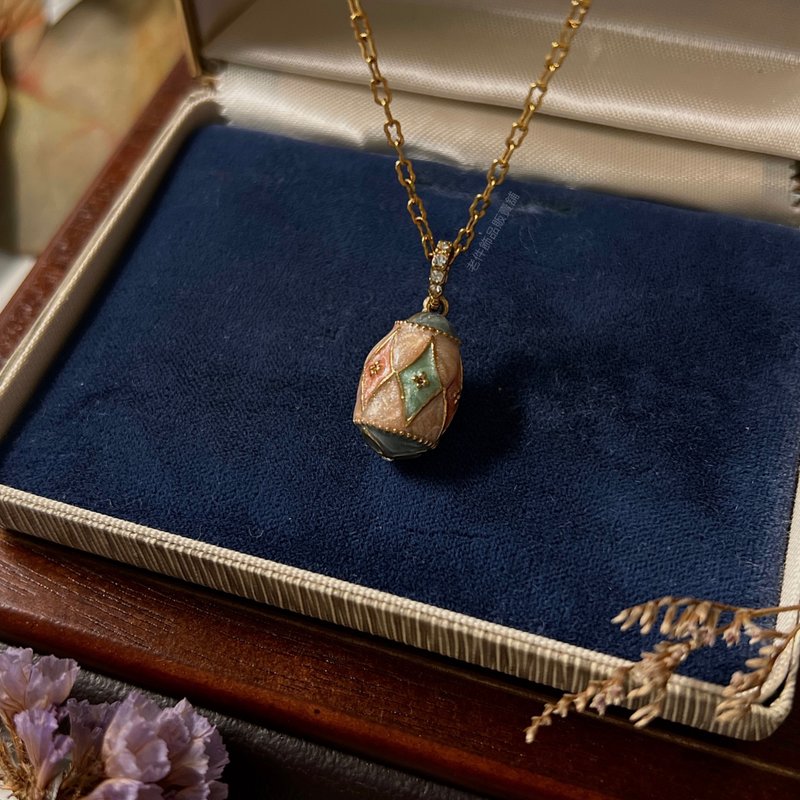 Avon 雅芳粉色彩蛋项链 - 项链 - 其他金属 粉红色