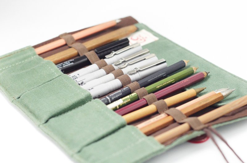 情人节礼物/手感卷轴/春卷笔袋/帆布笔袋/收纳袋 - 笔的绿色房子(海洋生物发光透抽/乌贼) - 铅笔盒/笔袋 - 其他材质 绿色