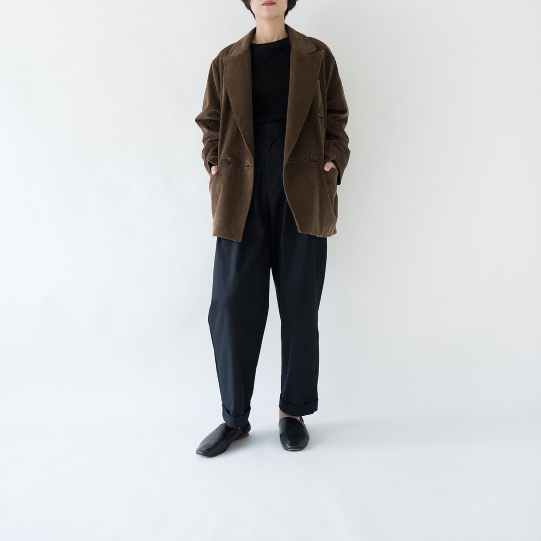 日本產灯芯绒 復古双排扣寬鬆西装外套 咖啡色 - 女装西装外套/风衣 - 棉 白色
