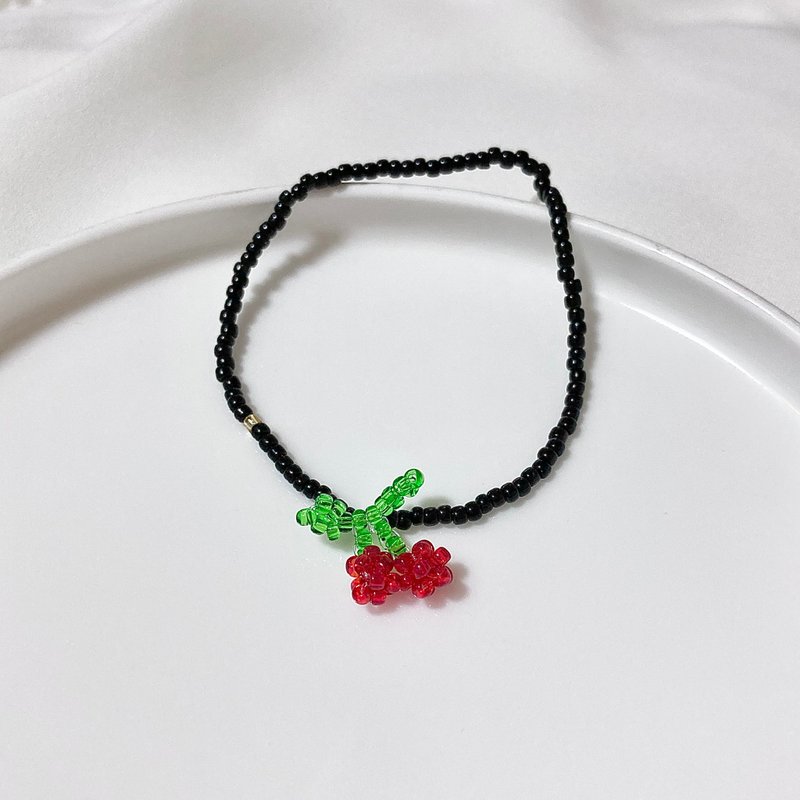 串珠樱桃黑线手链（13-21cm） - 手链/手环 - 其他材质 多色