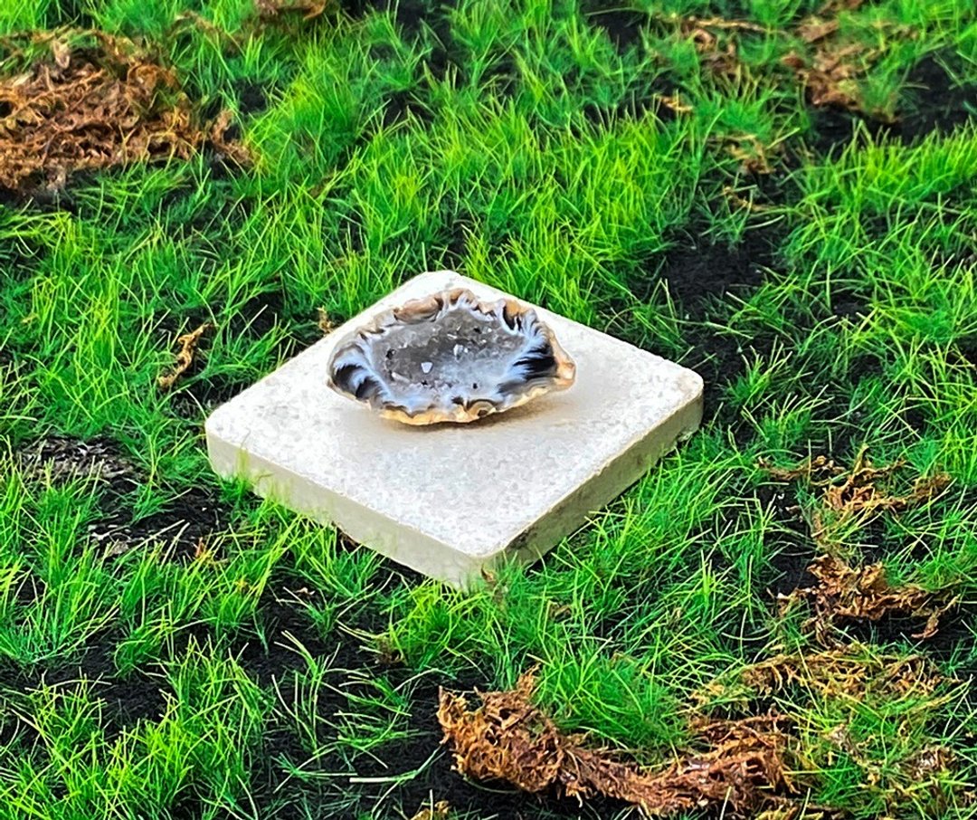 能量摆饰-玛瑙可爱小晶洞聚宝盆 招财 疗愈 开运 原矿 快速出货 - 摆饰 - 水晶 多色