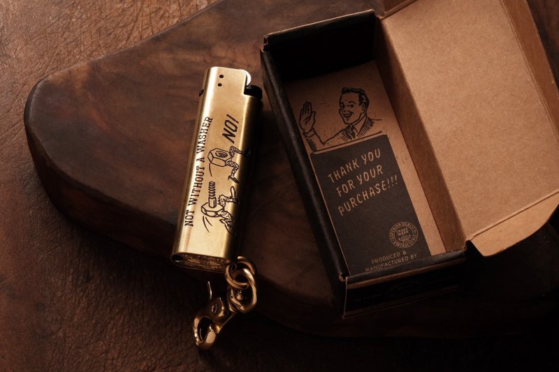 【METALIZE】黄铜打火机套-趣味华司款 - 钥匙链/钥匙包 - 铜/黄铜 