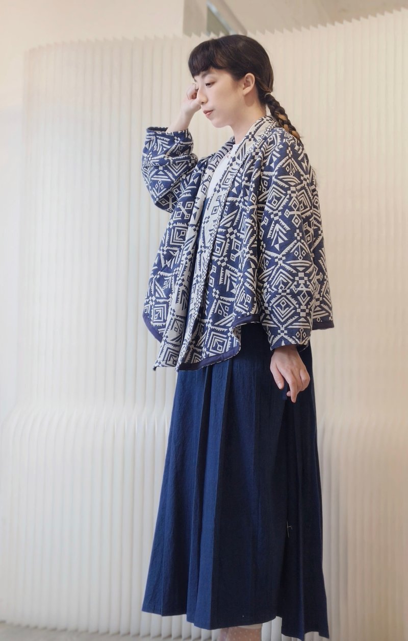 双面开衿翻领钟型九分袖罩衫外套【棉质蓝白缇花布】 - 女装休闲/机能外套 - 棉．麻 