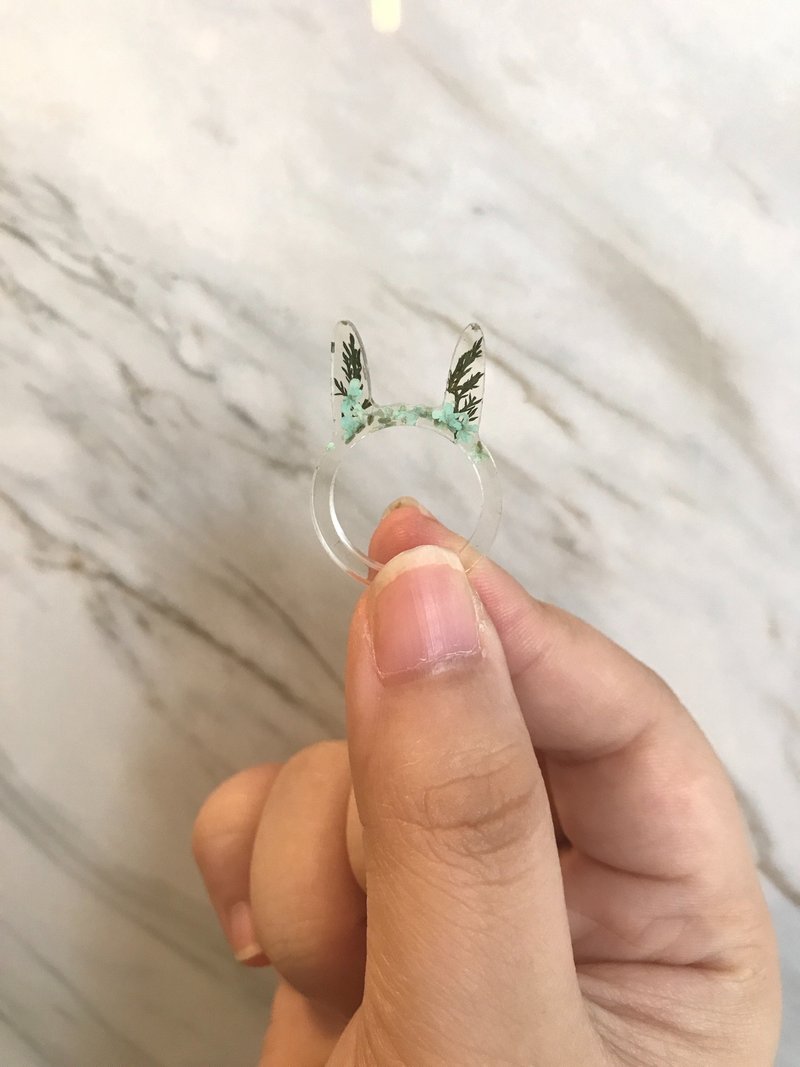 SIMWIS Bunny Resin pressed flower dried flower Baby Breath Ring Size 16mm - 戒指 - 植物．花 透明