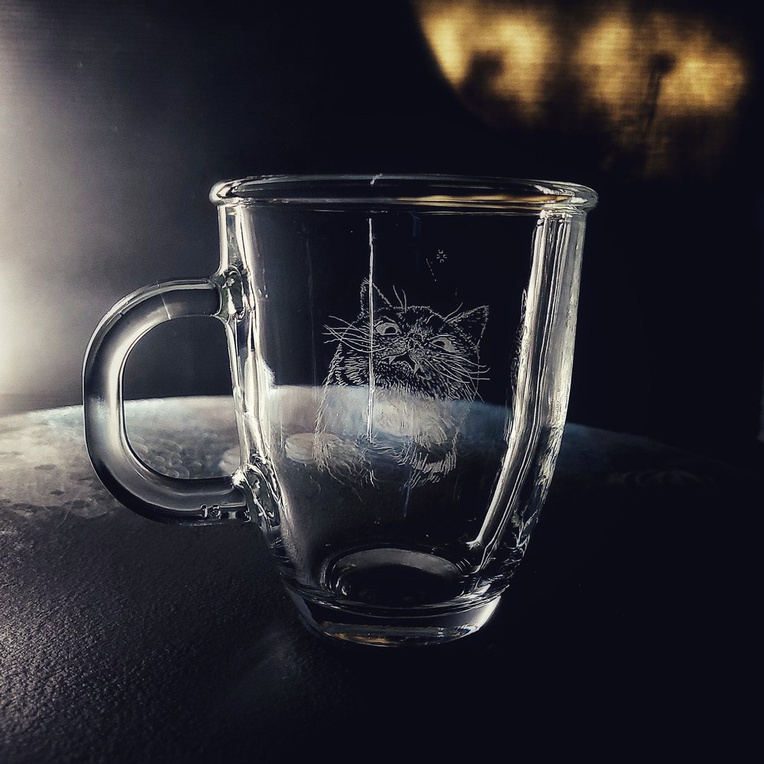 【定制】猫咪玻璃马克杯/手工雕刻拿铁杯/宠物纪念礼物/圣诞送礼 - 玻璃杯 - 玻璃 透明