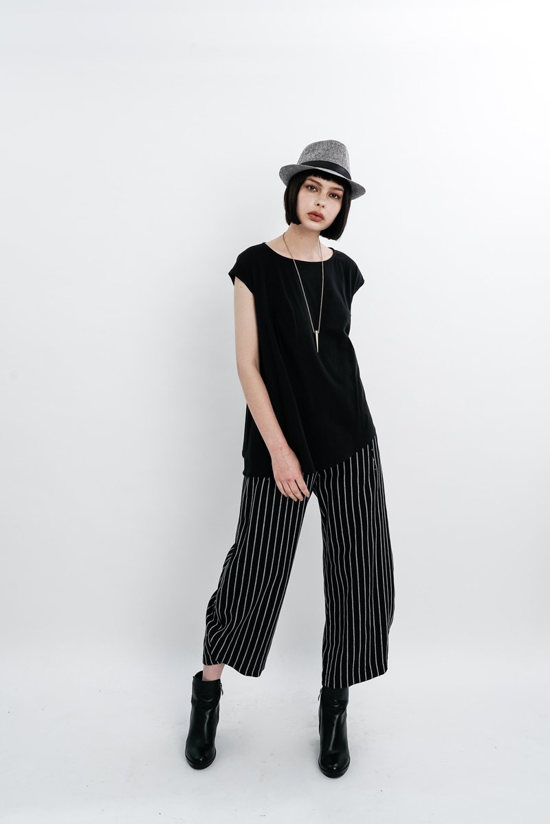 斜裁胸褶抽皱。黑色针织上衣。春夏 | Ysanne - 女装上衣 - 棉．麻 黑色