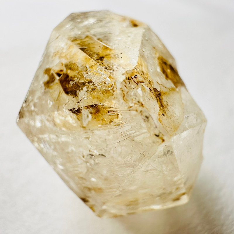 巴基斯坦黄泥骸骨水晶 银31开窗骨干水晶 原石原矿标 磁场脉轮 - 摆饰 - 其他材质 金色