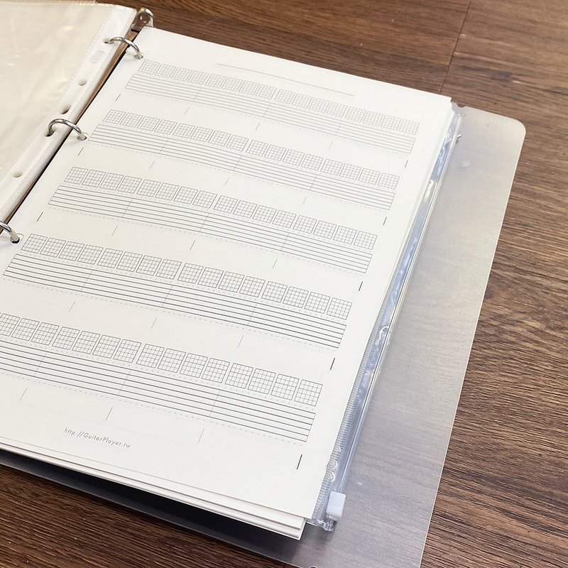 Guitar Player  空白乐谱夹 附和弦图表 六线谱 五线谱 四线谱 - 文件夹/资料夹 - 塑料 白色