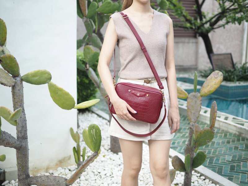 Helen (Burgundy) : 2 zip cross body bag,  embossed cow leather - 手提包/手提袋 - 真皮 红色