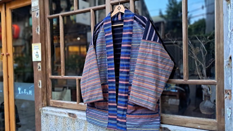 AMIN'S SHINY WORLD 镜射的条纹世界 KIMONO   ONLY系列 - 男装外套 - 棉．麻 多色