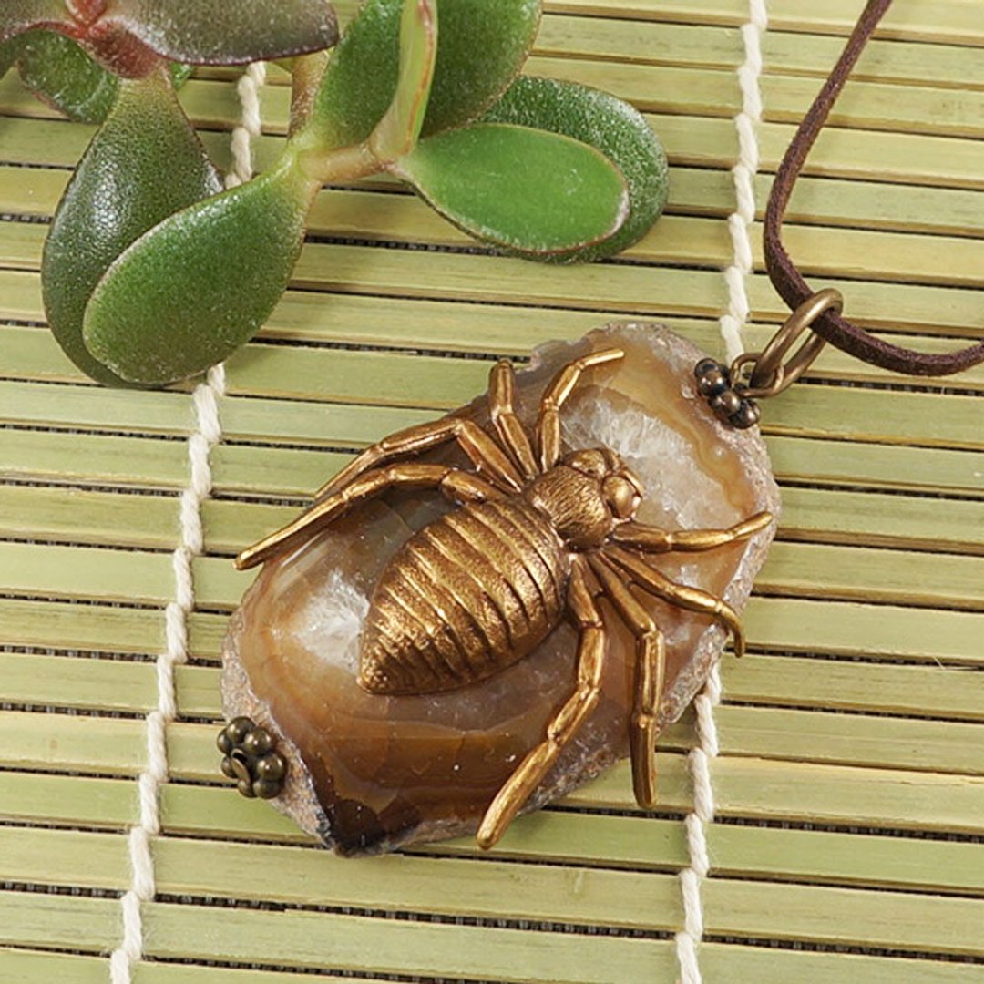 Beige Brown Agate Slice Slab Brass Spider Pendant Necklace Unisex Jewelry Gift - 项链 - 半宝石 咖啡色