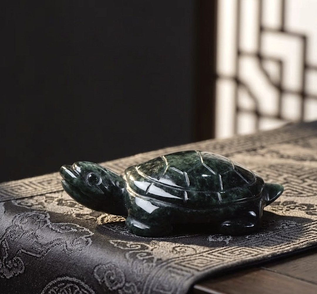【吉祥·长寿】飘花翡翠乌龟 | 天然缅甸A货翡翠 | 送礼 - 吊饰 - 玉石 绿色