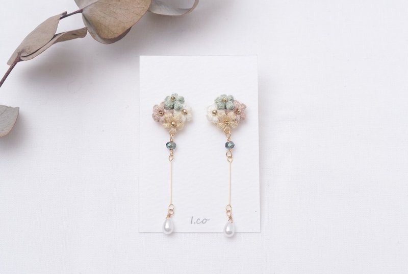 Embroidery thread crochet earrings - 耳环/耳夹 - 绣线 绿色