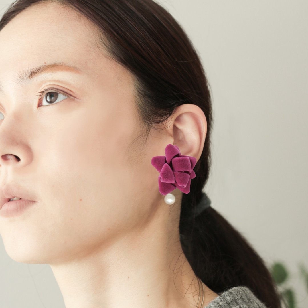 Gift Ribbon Earrings Clip-On[Rose] Cotton Velvet - 耳环/耳夹 - 棉 粉红色