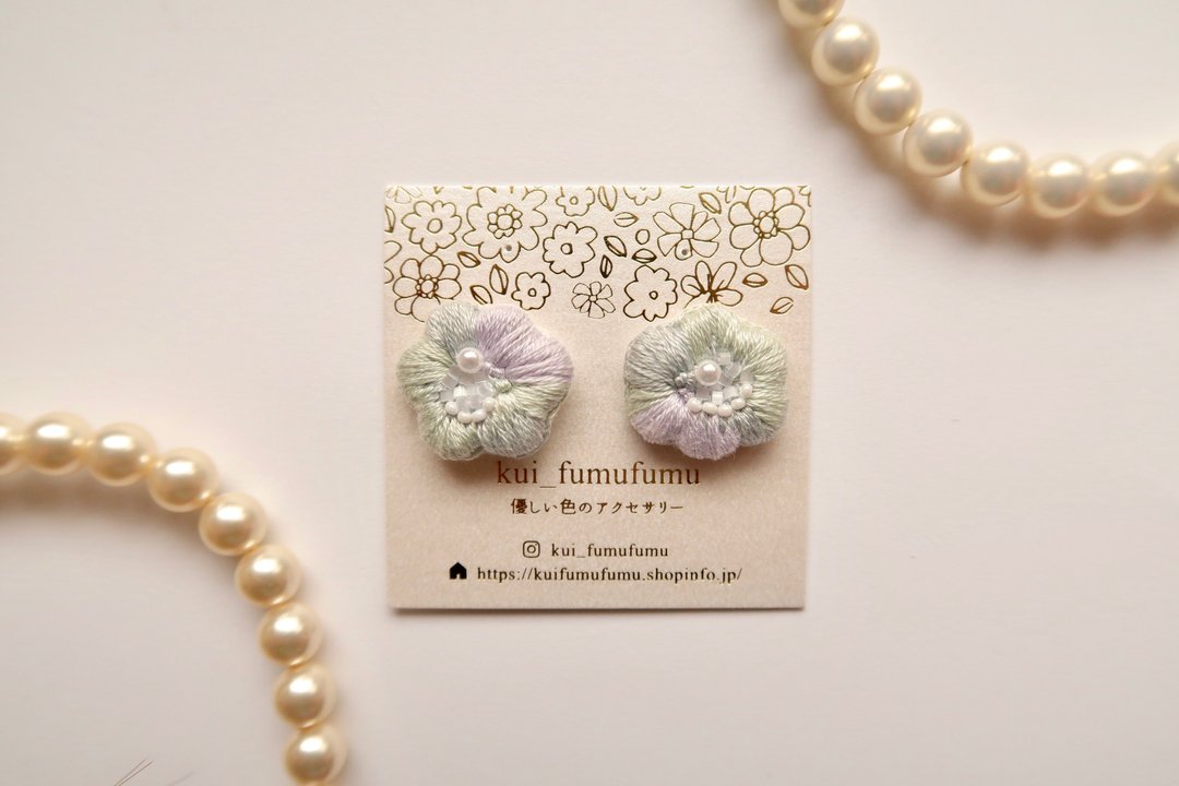 Embroidered jewelry earrings. milkyway. - 耳环/耳夹 - 绣线 紫色