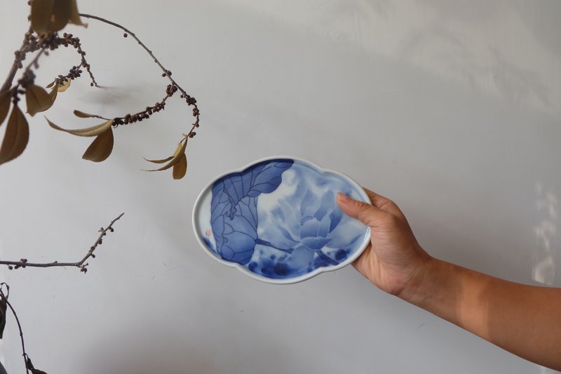 手作手绘青花陶瓷版画l莲花装饰画瓷盘-交换礼物 - 海报/装饰画/版画 - 陶 蓝色