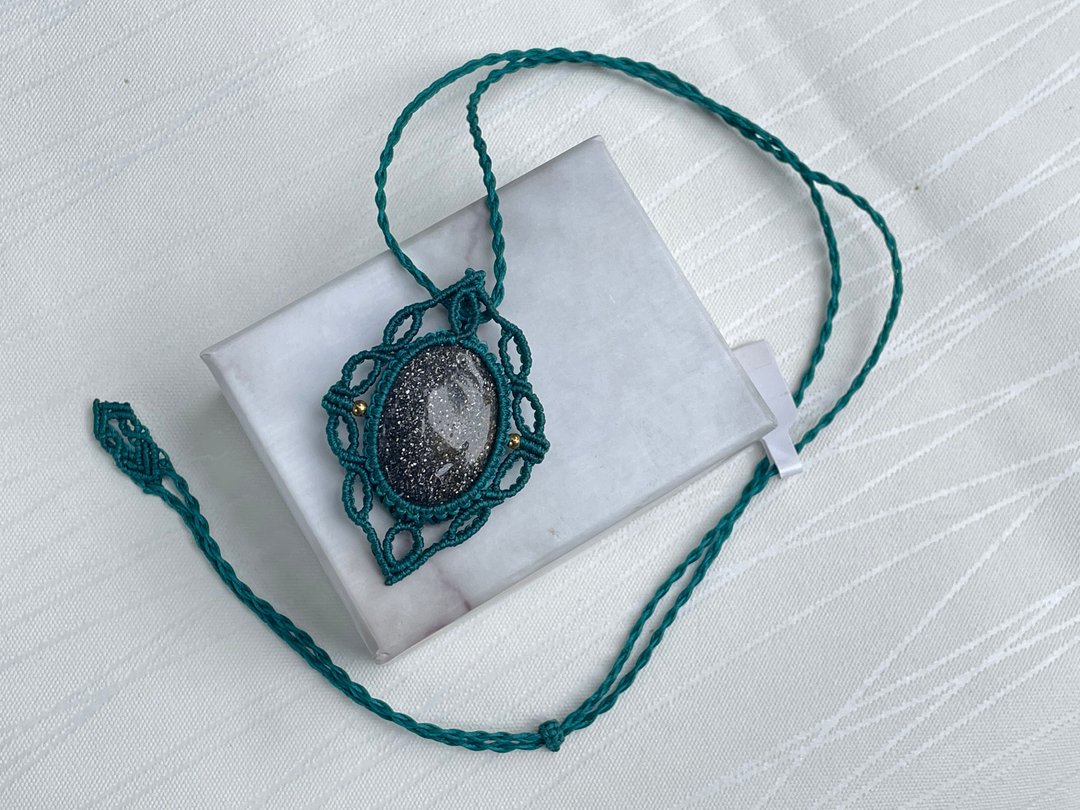 *230254 Macrame 黑太阳石 编织 颈链 - 项链 - 半宝石 黑色