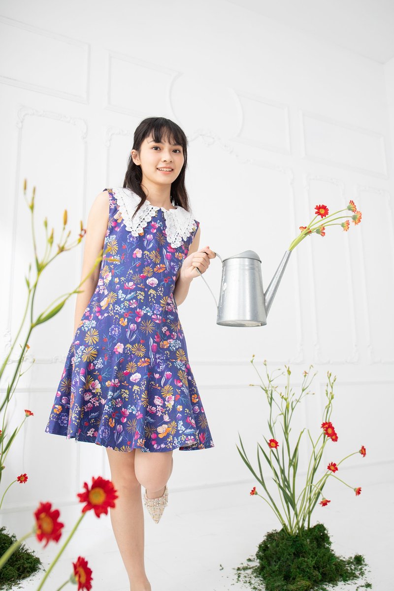 【波丽印花】纯爱里香 蕾丝领片 无袖背心 鱼尾小洋装 琉璃绀 - 洋装/连衣裙 - 棉．麻 蓝色