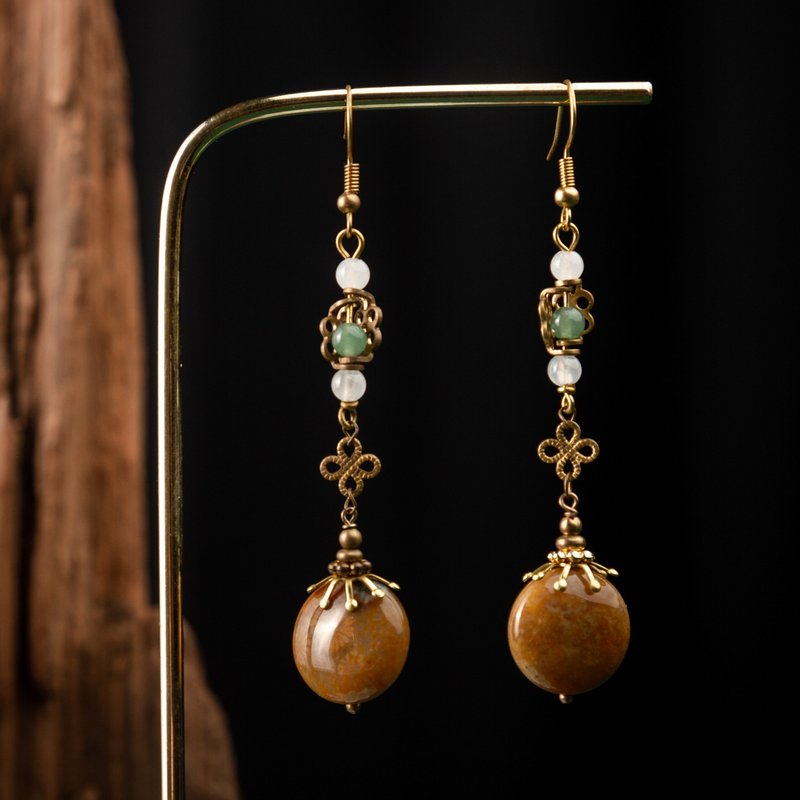 【广寒宫】日常版 菊花石白青玉黄铜古典耳勾 - 耳环/耳夹 - 玉石 绿色