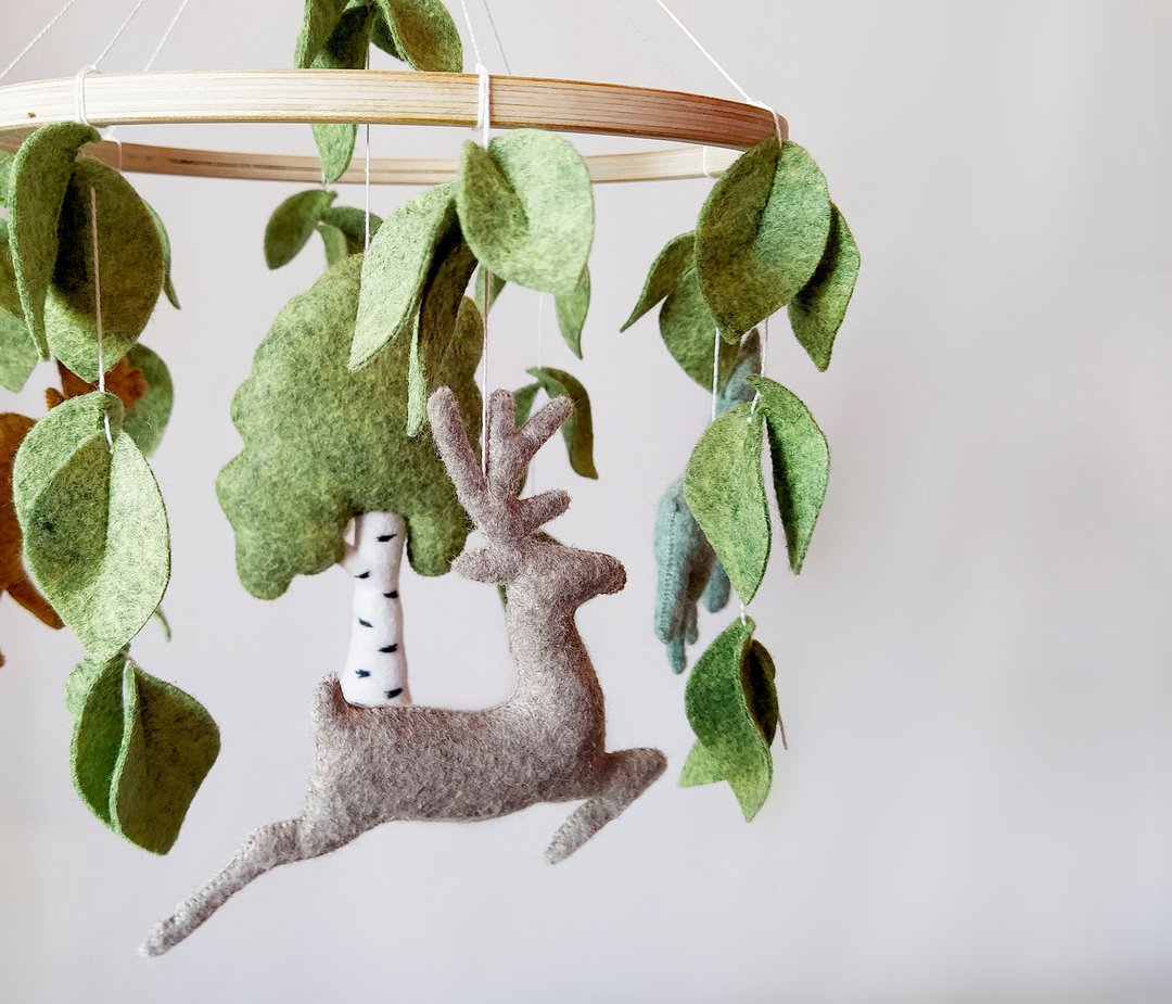 Baby mobile woodland nursery decor Deercrib mobile baby Forest nature bay room - 玩具/玩偶 - 羊毛 多色