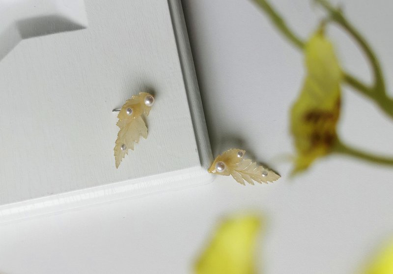 手作饰品 | 厥叶系列  小清新羽翼耳钉 天然植物独一无二 - 耳环/耳夹 - 植物．花 