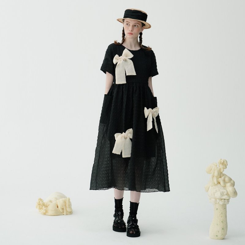 大白蝴蝶结黑色收腰洋装 / 连身裙 立体布 大口袋 A字裙 - 洋装/连衣裙 - 其他材质 黑色