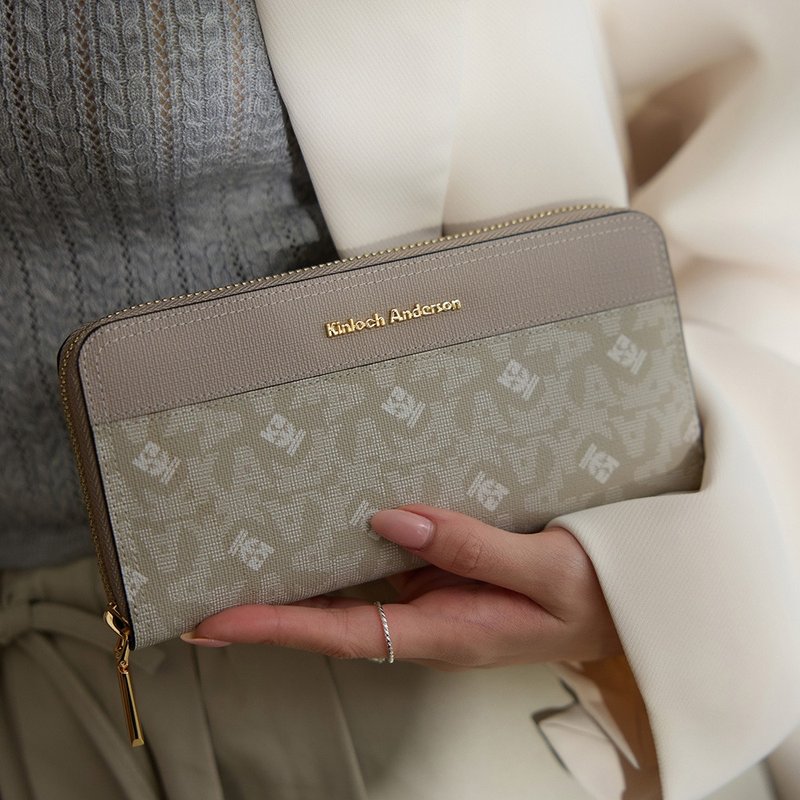 【金安德森】  Genevieve 经典老花拉链长夹-杏灰 - 皮夹/钱包 - 人造皮革 灰色