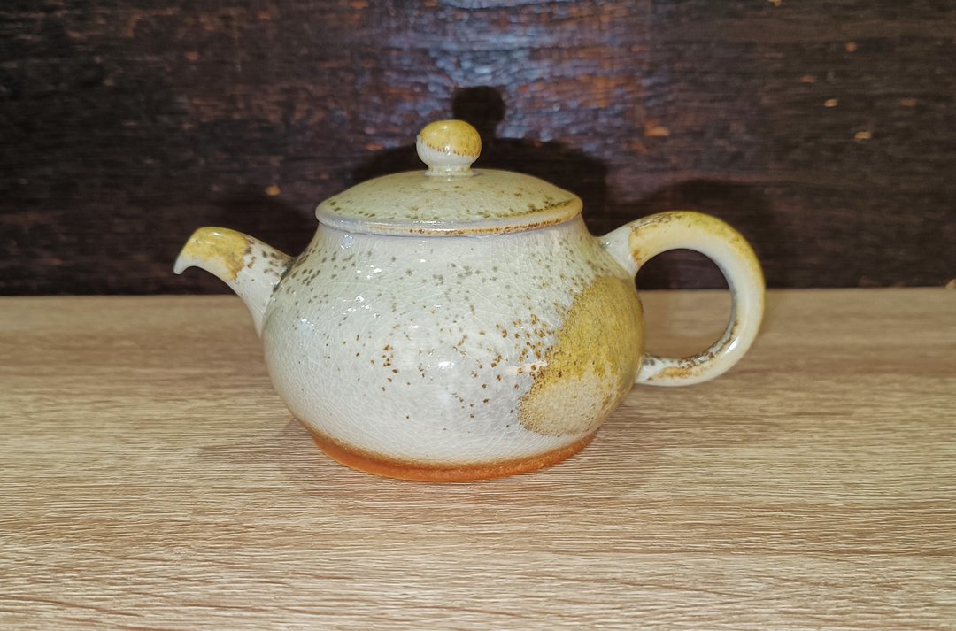 柴烧白玉泥茶壶-莺歌李玟睿 - 茶具/茶杯 - 陶 