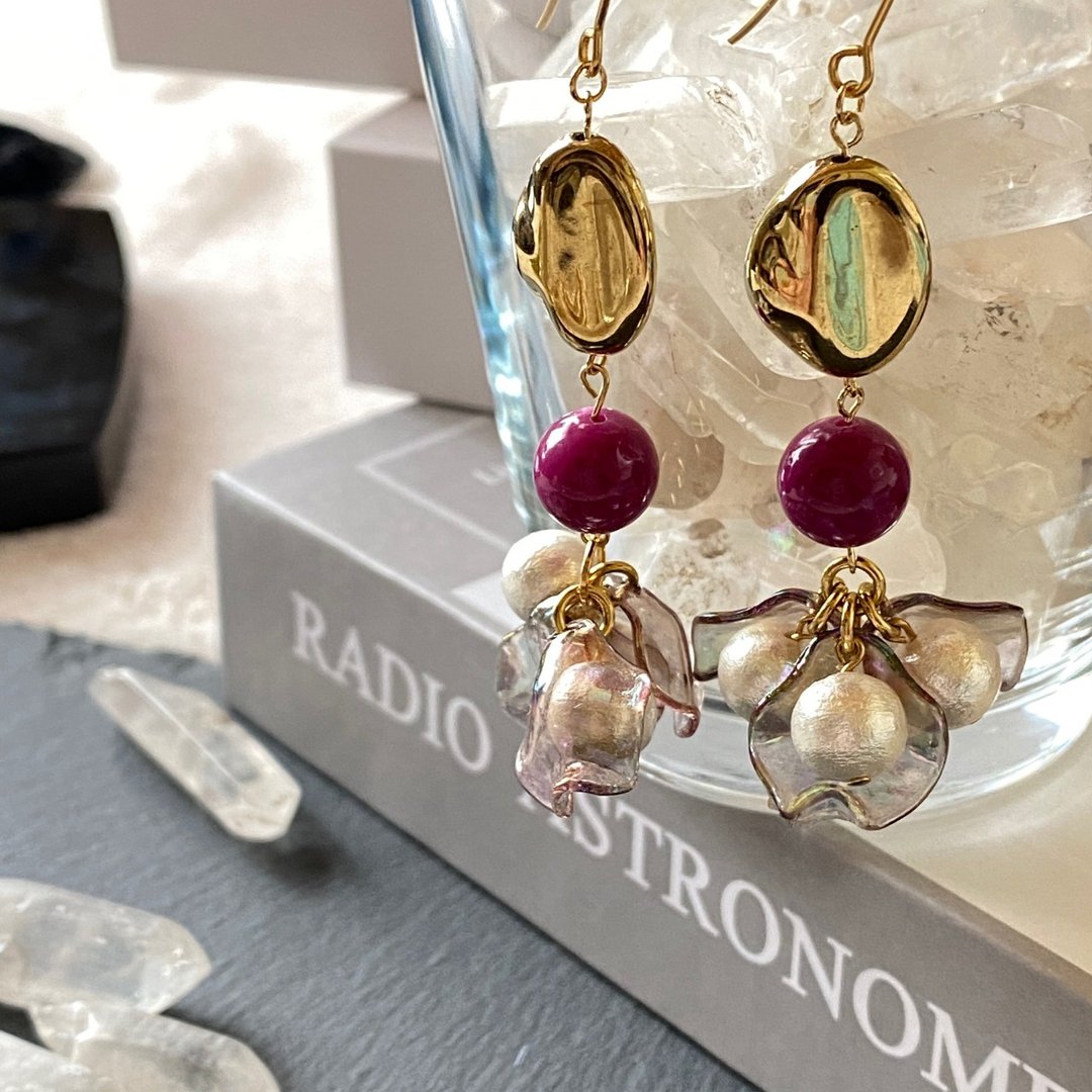 Cotton pearl earrings / mom accessories / vintage parts / parenting mom accessories - 耳环/耳夹 - 其他金属 紫色