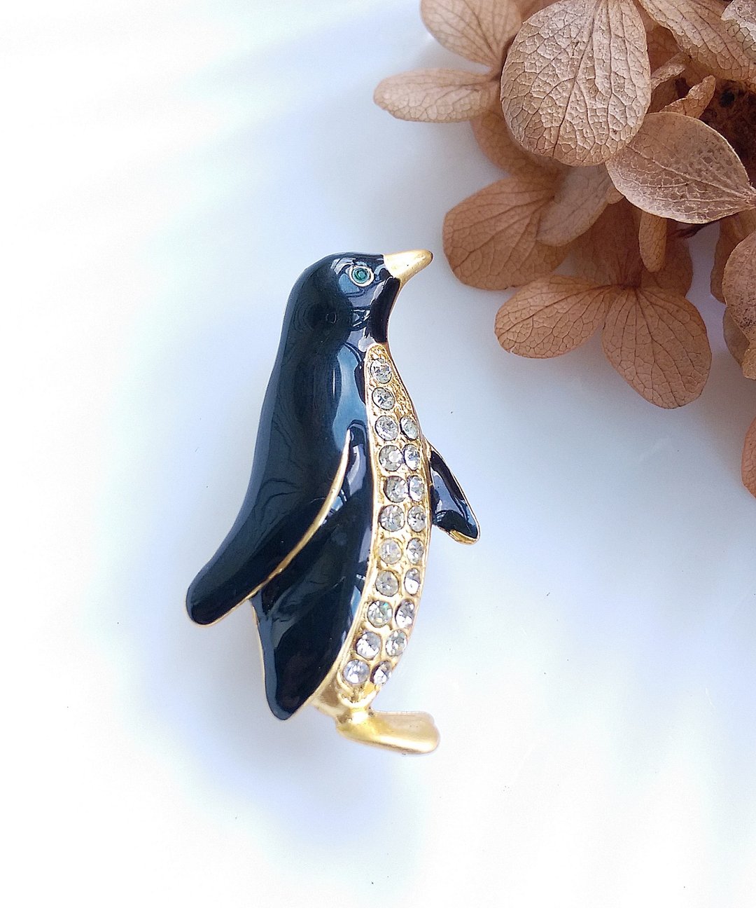 Vintage Jewelry 西洋古董饰品 立体 小巧 可爱 企鹅 别针 - 徽章/别针 - 其他金属 金色