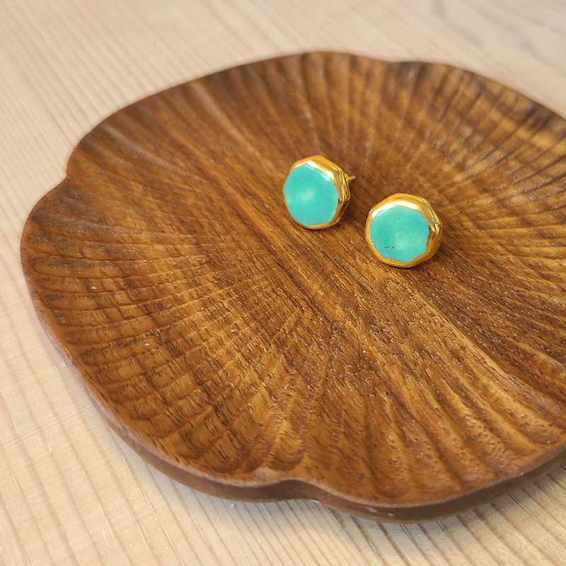 24K纯鎏金翡翠色釉彩耳环(八角形) - 耳环/耳夹 - 瓷 绿色