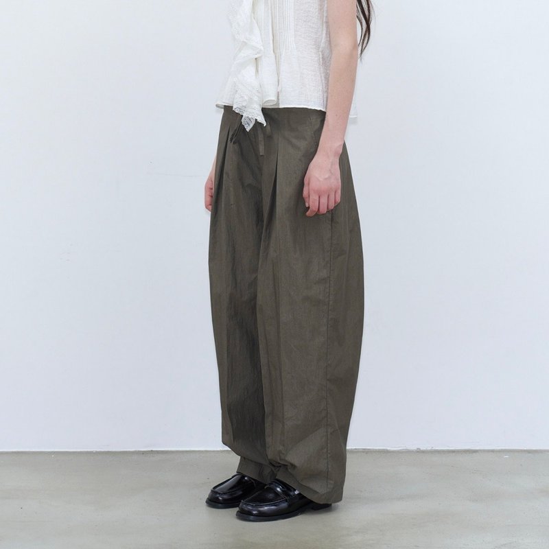 冷調咖啡色 輕松神褲 抽繩造型剪裁休閒長褲 - 女装长裤 - 棉．麻 咖啡色