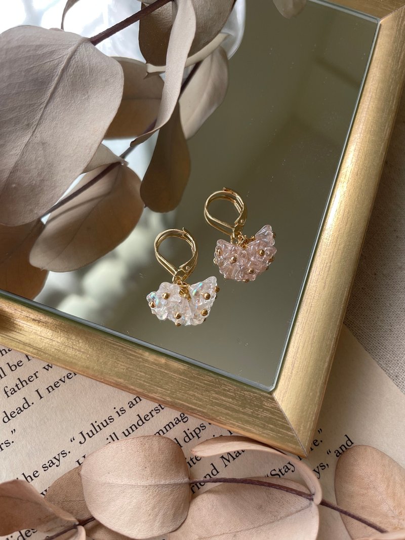 绣球花 耳环 耳针 - 耳环/耳夹 - 树脂 白色