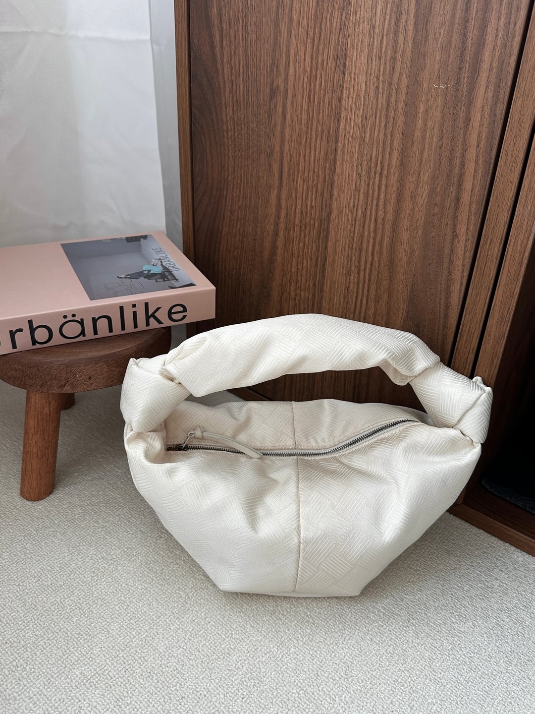 中古包 Bottega Veneta 宝缇嘉 奶白编织纹 Hobo 包 - 手提包/手提袋 - 其他材质 白色
