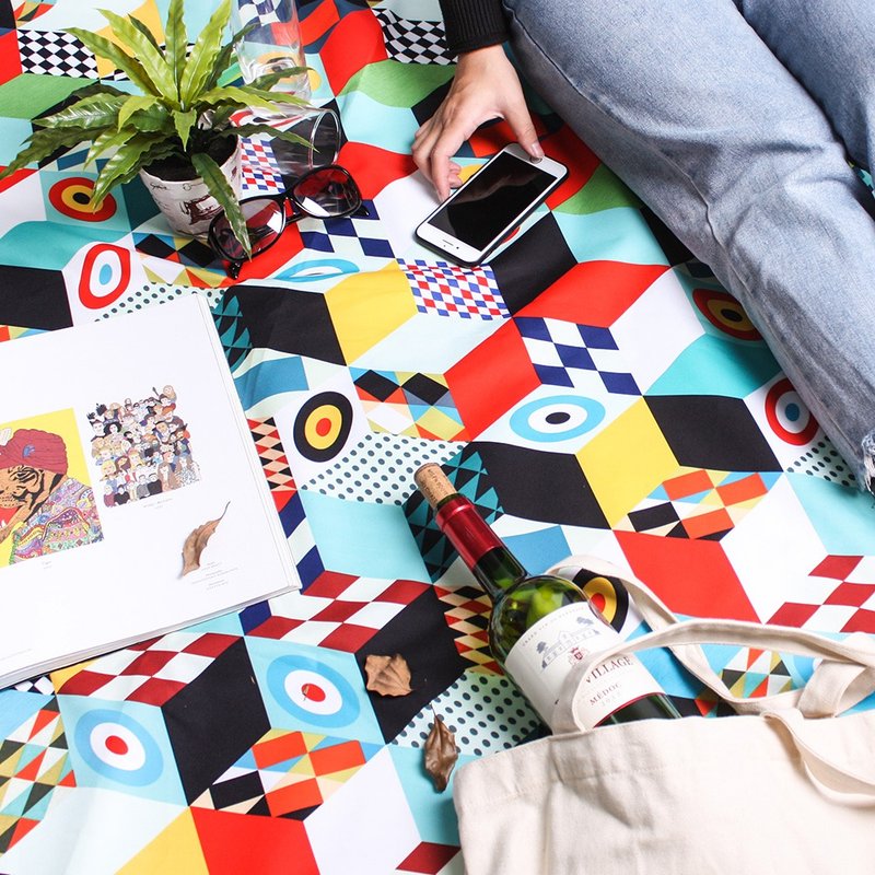 限量花布轻量野餐垫沙滩垫台湾制 一级玩家 交换礼物 - 野餐垫 - 聚酯纤维 多色