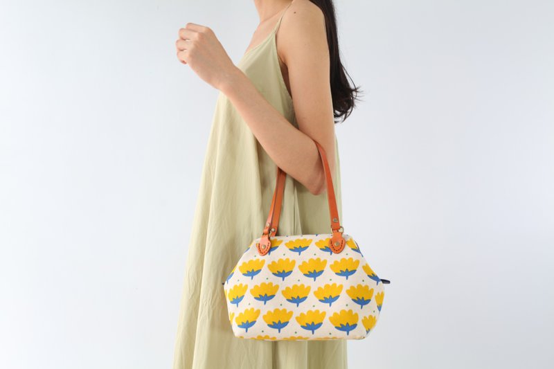 医生口金包/手提小包-Garden Series: 朵朵 - 手提包/手提袋 - 棉．麻 黄色