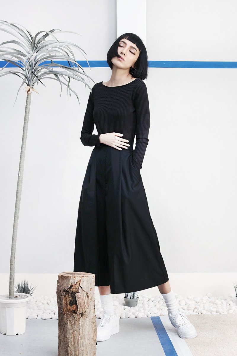 B.L.黑色活褶八分宽裤 - 女装长裤 - 棉．麻 黑色