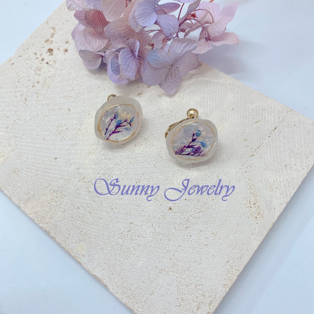 Sunny Jewelry 凛之花不规则耳环 - 耳环/耳夹 - 其他材质 透明