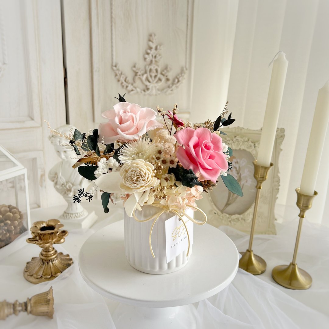 SEE Floral Design 永生花 不凋花 干燥花—粉玫瑰永生扩香牛奶瓶 - 干燥花/捧花 - 植物．花 