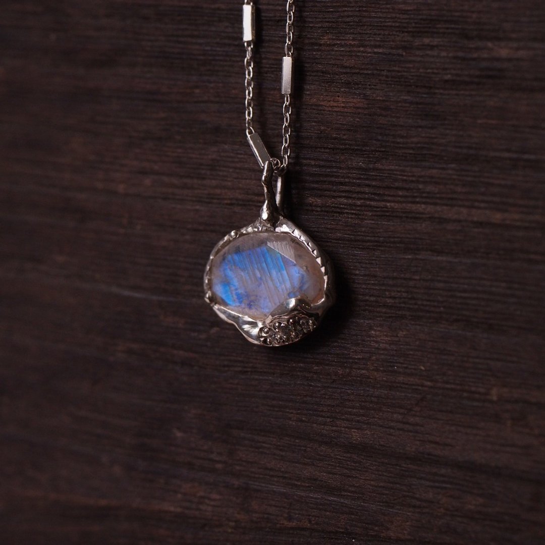 月光石手工纯银项链 六月诞生石 短项链 Moonstone - 项链 - 半宝石 蓝色