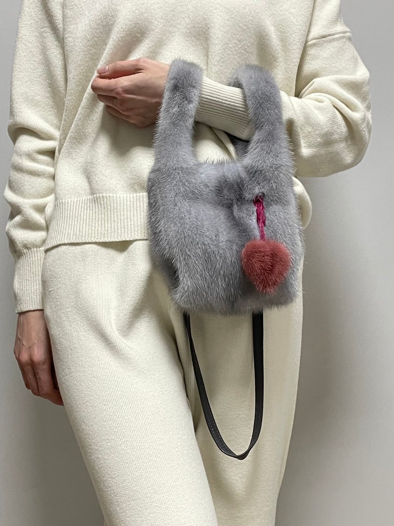 Mink fur handbag / Handbag / Shoulder bag / Small fur bag / Wrist bag - 手提包/手提袋 - 其他材质 