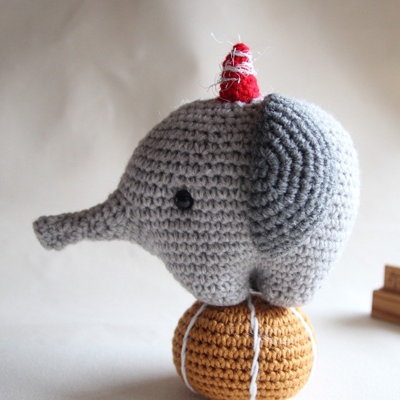 马戏团灰色大象+橘红彩球, 马戏团大象 - 玩偶/公仔 - 聚酯纤维 灰色