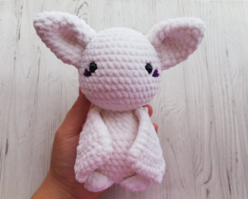 Crochet bat plush pattern, amigurumi plushies bat - Logo 设计/图案设计 - 其他材质 