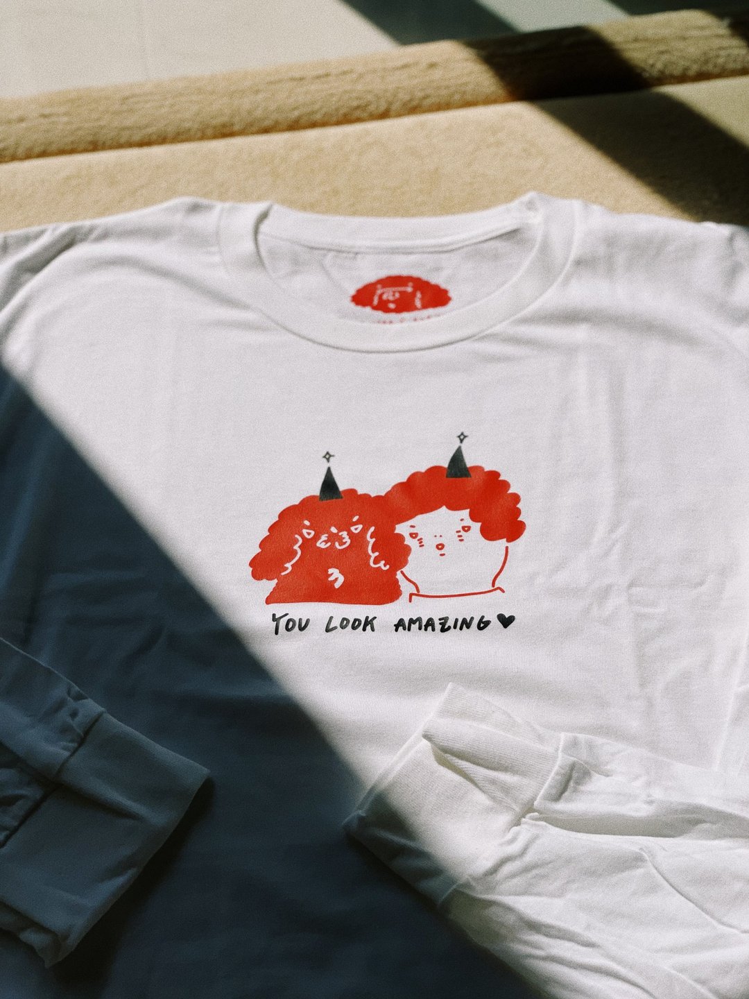 YOU LOOK AMAZING / 小狗长袖白 Tee - 中性连帽卫衣/T 恤 - 棉 黑色