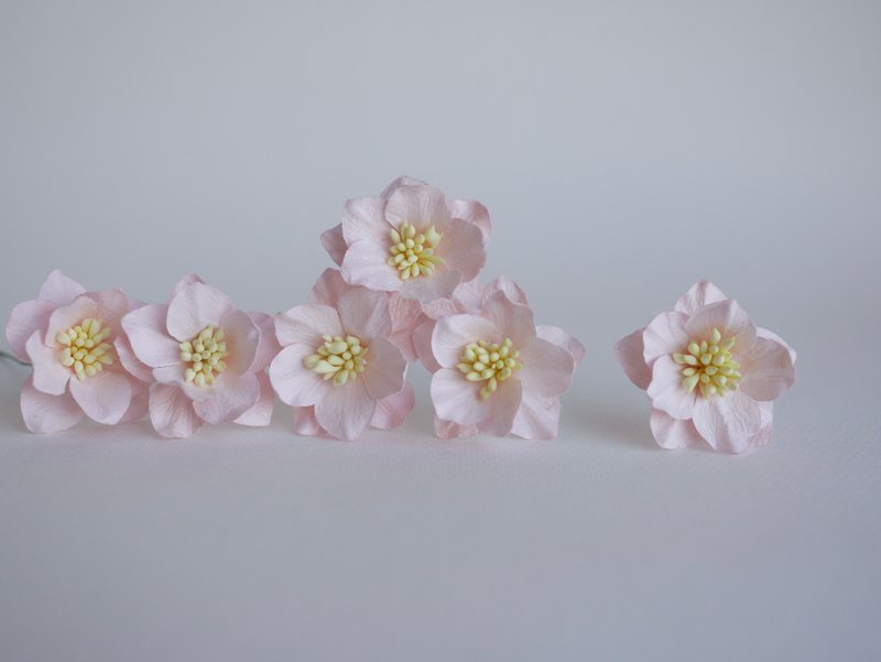 纸花，25片，尺寸3.5厘米。 DIY人造花用品，粉红色。 - 其他 - 纸 粉红色