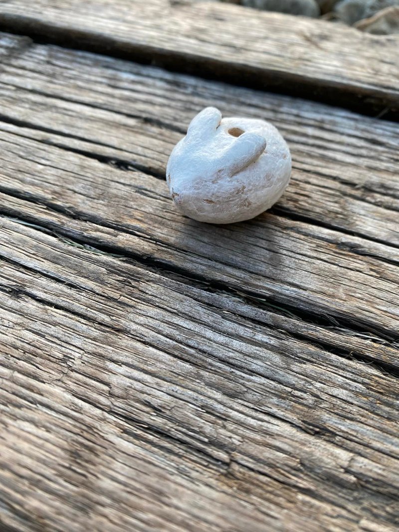 Kumaco小花插/精油座_陶兔兔_白雪飘飘何所似 - 摆饰 - 陶 白色