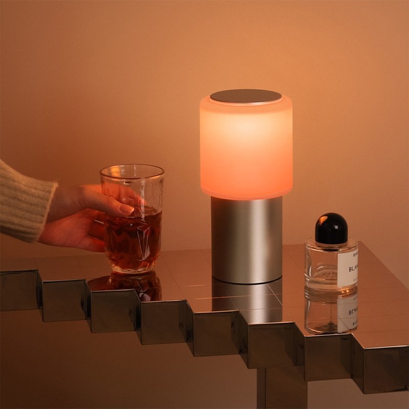 TUBE 落日燈 TUBE DESK LAMP - 灯具/灯饰 - 铝合金 银色