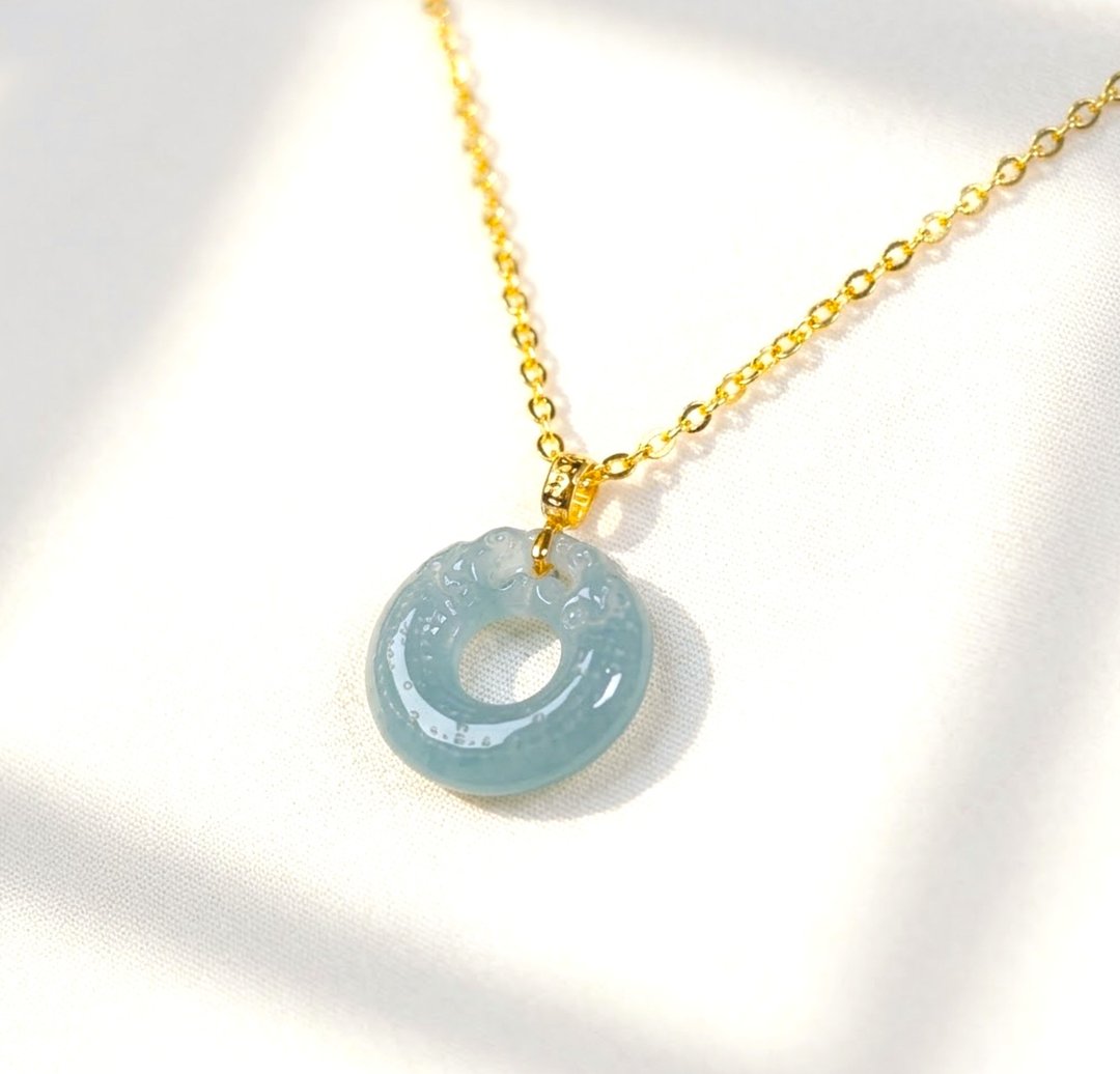 冰种蓝水翡翠双龙玉璧项链 18K 金坠头 | 天然翡翠 A 货 | 送礼 - 项链 - 玉石 蓝色