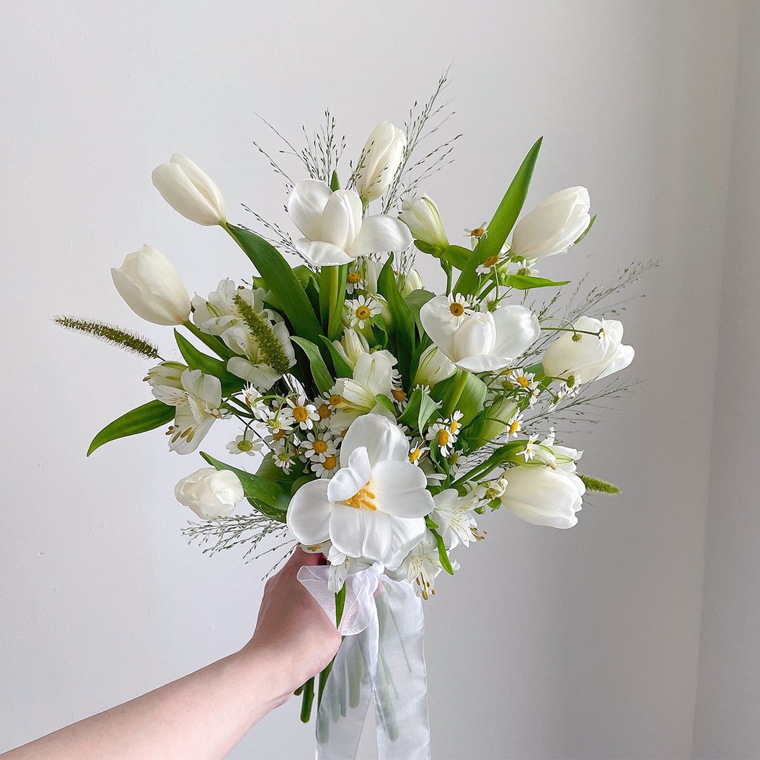【鲜花】白绿色郁金香水仙百合韩式鲜花捧花 - 其他 - 植物．花 白色