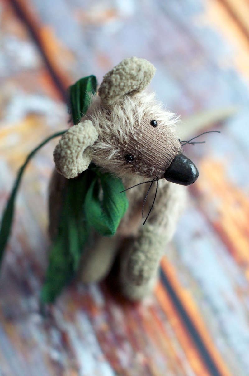 The mouse created with German mohair and vintage plush - 玩偶/公仔 - 其他材质 灰色